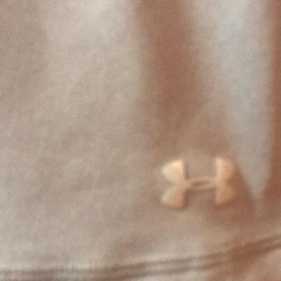 Under Armour Razorback Workout tank! - Picture 2 of 4